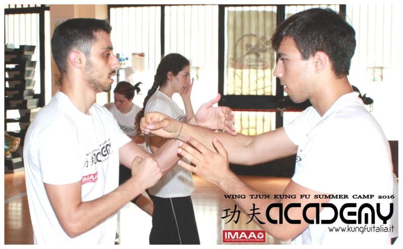 Kung Fu Academy Wing Tjun di Sifu Salvatore Mezzone IMAA Italia scuole di wing chun difesa personale arti marziali Caserta Campania Foggia Puglia Lazio www.kungfuitalia.it (10)